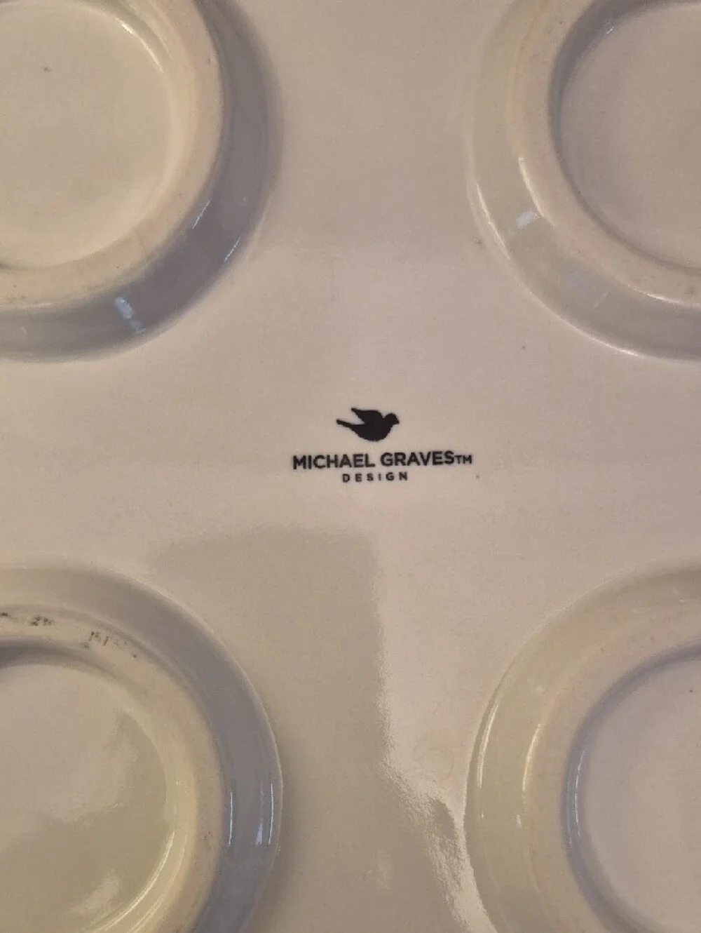 Michael Graves White Ceramic Tray with Raised Circular‎ Feet
